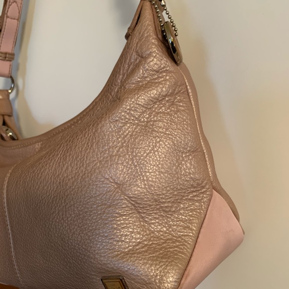 SAKS Ladies Attractive Handbag - Picture 3 of 8